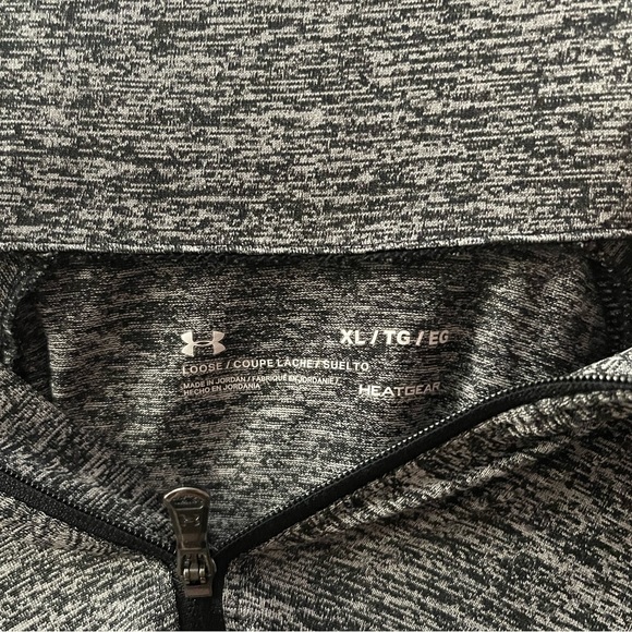 🎄 SALE Under Armour Quarter Zip Gray Women’s XL Heatgear Lightweight - Picture 3 of 3